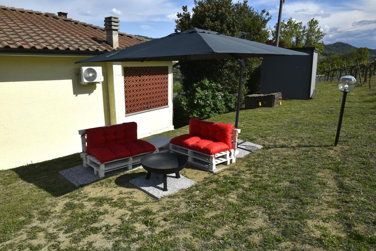 Casavacanzedezza Montecalvo Versiggia Exterior photo