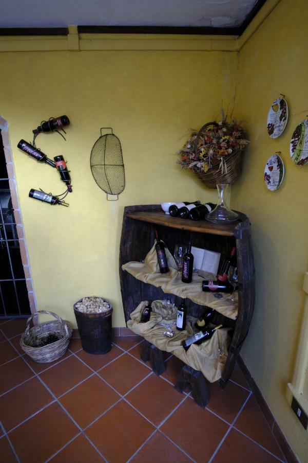 Casavacanzedezza Montecalvo Versiggia Exterior photo